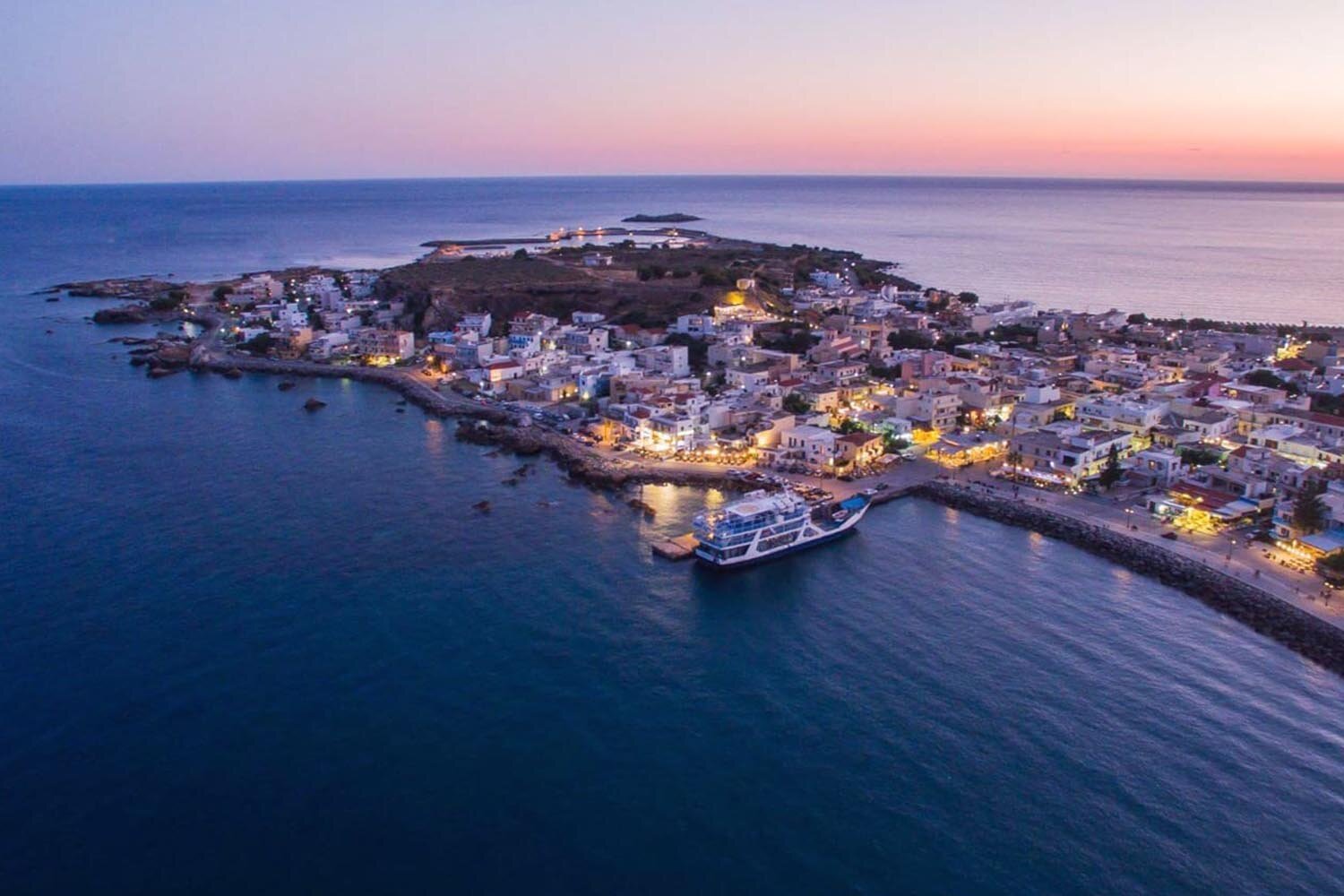 Paleochora A Picturesque Seaside Village In Crete Viva Elafonisi Paleochora A Picturesque Seaside Village In Crete Viva Elafonisi