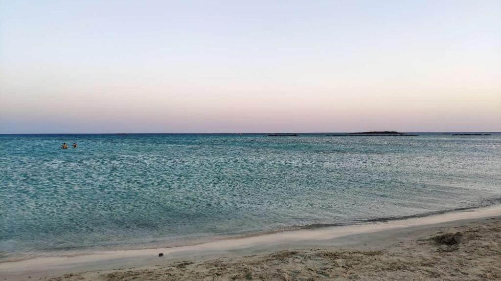 elafonisi beach tirqoise water