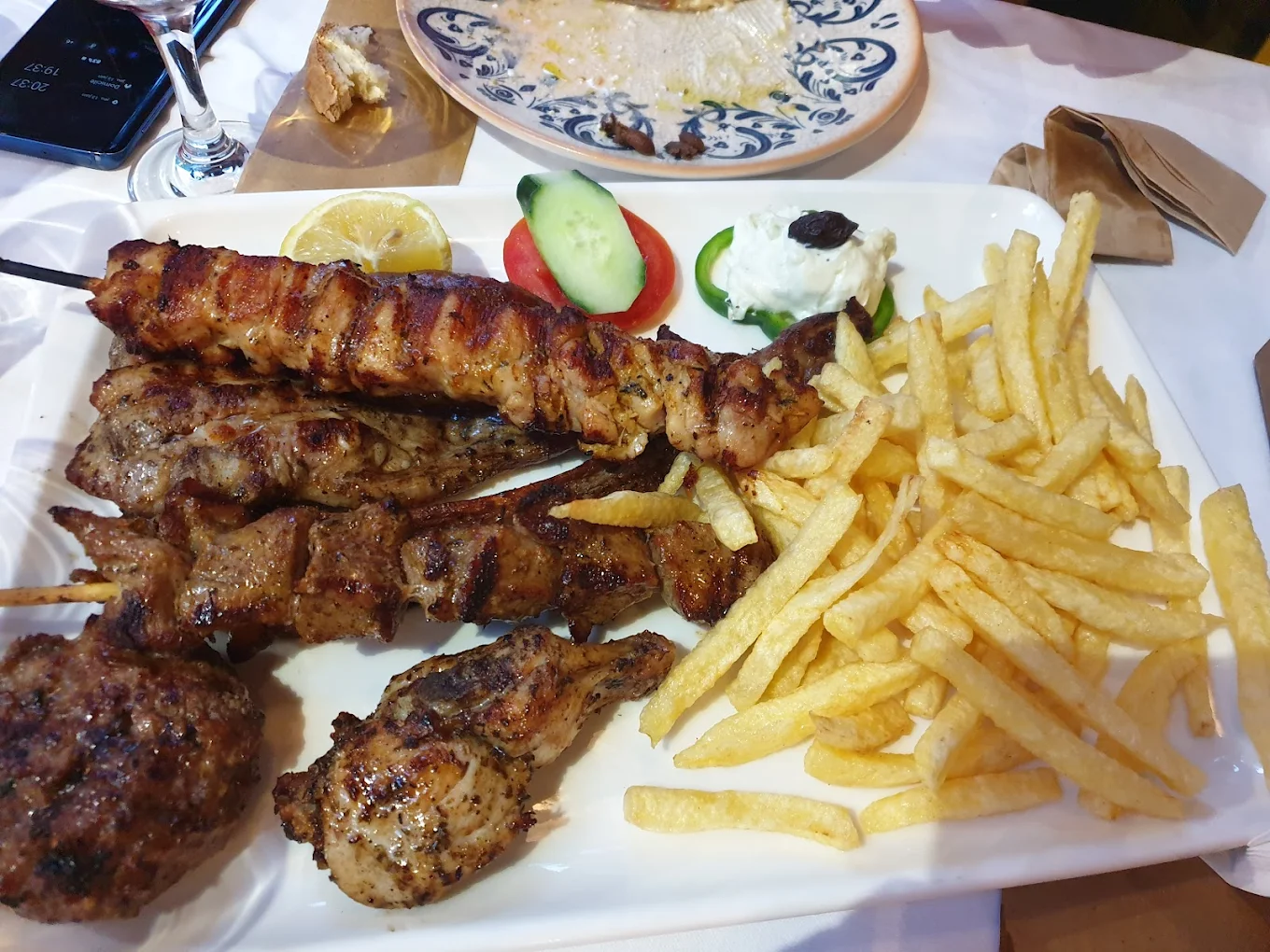 Taverna Filoxenia in Elos